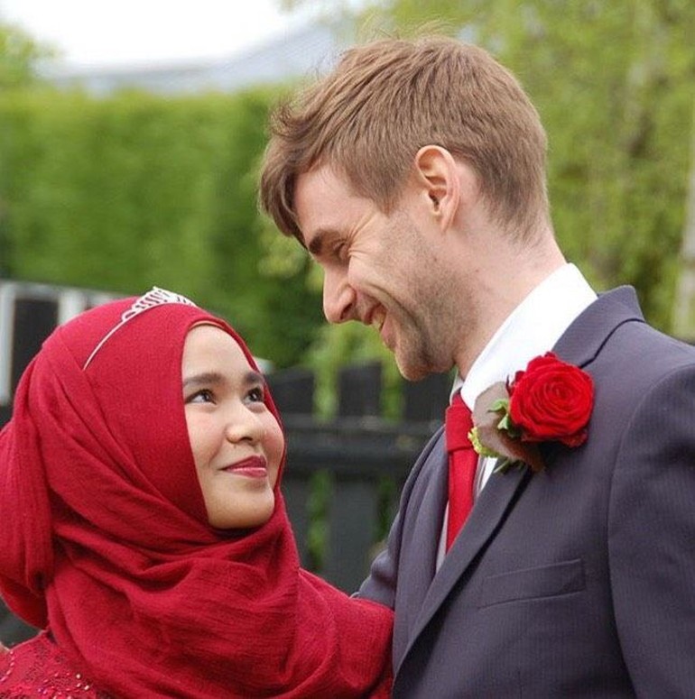 98 Koleksi Gambar Romantis Berhijab HD