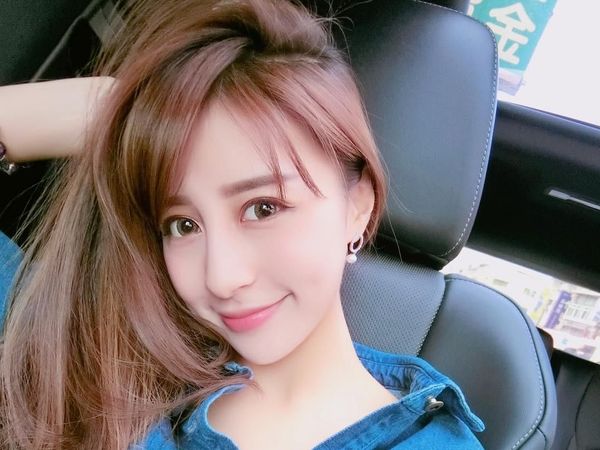 Terpikat pada Rita Kao, Pramugari yang Cantiknya Goyahkan Iman Pria