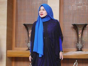 10 Gaya Sarita Abdul Mukti, Wanita yang Suaminya Direbut Jennifer Dunn