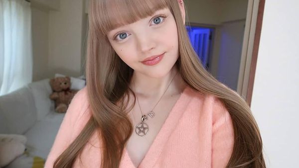 Cantiknya Kebangetan! Foto Model yang Dijuluki Barbie Hidup Ini Bikin Terpesona