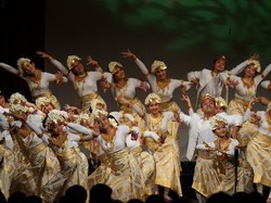 Apa Itu Bernyanyi Unisono? Berikut Pengertian dan Teknik Pernapasannya