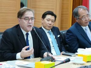 Investor Brasil Kunjungi Kantor Darmin Bahas Investasi