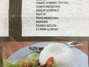 Kocak! Tulisan Nama Menu Makanan Ini Bikin Ketawa Ngakak