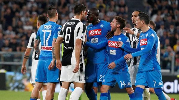 Napoli Bikin Juventus Mati Kutu di Allianz Stadium