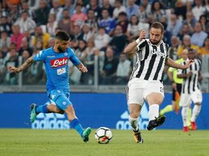 Allegri Jengah Gaya Main Juve Terus Dibandingkan dengan Napoli