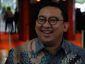 Yudi Latif Mundur dari BPIP, Fadli Zon: Itu Pancasilais Yudi Latif Mundur dari BPIP, Fadli Zon: Itu Pancasilais
