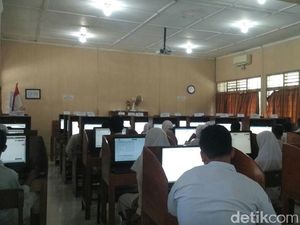 UNBK Sesi Pertama di Bantul Sempat Molor UNBK Sesi Pertama di Bantul Sempat Molor