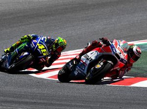 Kata Rossi soal Kesulitan Lorenzo di Awal Musim Ini Kata Rossi soal Kesulitan Lorenzo di Awal Musim Ini