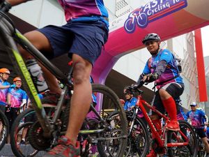 Ribuan Pesepeda Ramaikan Astra Cycling Tour