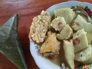 Yang Unik dan Sedap, Lontong Tuyuhan hingga Lontong Sambel Khas Rembang Yang Unik dan Sedap, Lontong Tuyuhan hingga Lontong Sambel Khas Rembang
