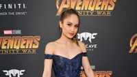 Cinta Laura Eksis di Premier Avengers: Infinity War, Lihat Gaya Seksinya