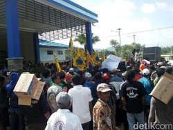 Nelayan Pacitan Desak Pemerintah Tindak Tegas Penangkap Benur