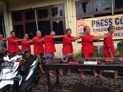 Terungkap! Aksi Komplotan Pencuri Kabel Telkom Ini Sangat Rapi