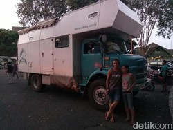 Keluarga Austria yang Keliling Dunia Kagumi Keramahan Indonesia