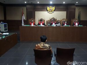 Divonis 15 Tahun Penjara, Novanto Pikir-pikir Ajukan Banding Divonis 15 Tahun Penjara, Novanto Pikir-pikir Ajukan Banding