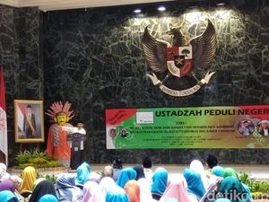 Elektabilitas Jokowi Disebut Down, Gerindra: Koalisi Bakal Beralih Elektabilitas Jokowi Disebut Down, Gerindra: Koalisi Bakal Beralih