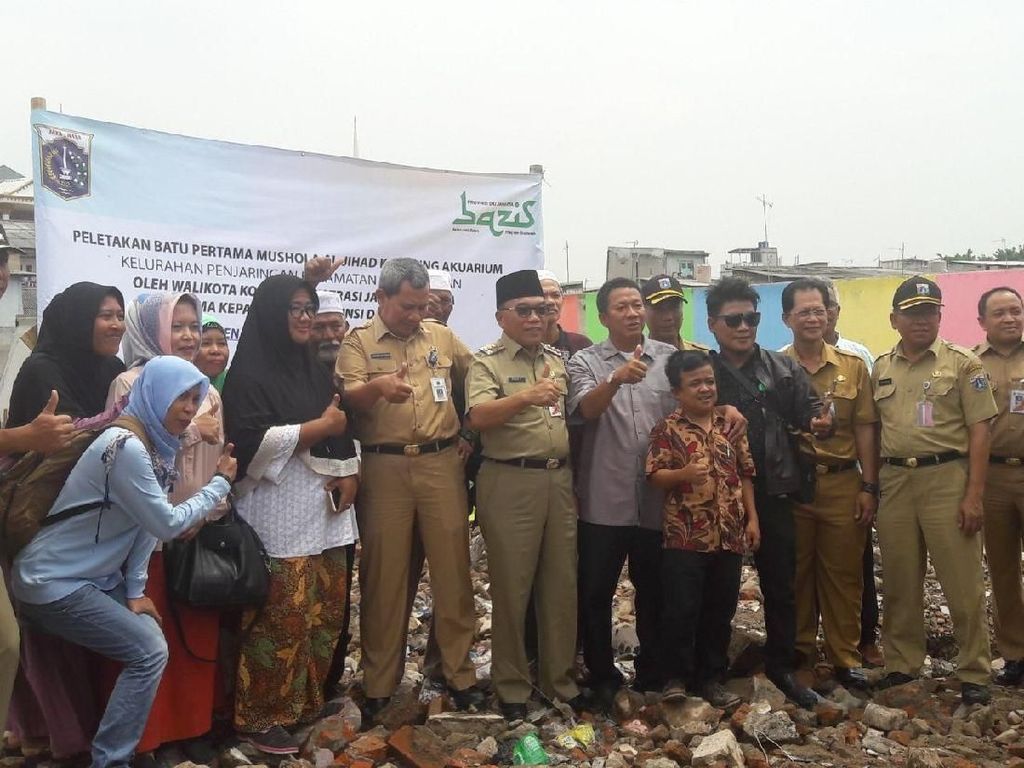 Pemprov DKI Jakarta Bangun Musala di Kampung Akuarium Pemprov DKI Jakarta Bangun Musala di Kampung Akuarium