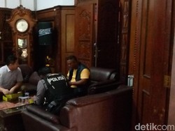 Kantor Digeledah KPK, Bupati Mojokerto Makan Siang di Rumah Dinas