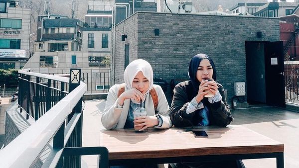 Jadi Ibu Muda, Begini 10 Gaya Kulineran Natasha Rizky