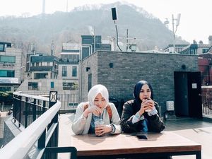 Jadi Ibu Muda, Begini 10 Gaya Kulineran Natasha Rizky