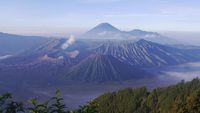 Sungguh Pagi nan Syahdu di Bromo