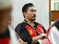 Gatot Brajamusti Dimakamkan di Hari Ulang Tahun Istri