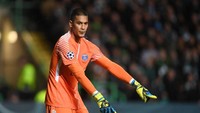 5. Alphonse Areola, Paris Saint-Germain. Dari delapan pertandingannya, Areola mampu membuat empat clean sheet alias rata-rata 50 %. (Foto: Mike Hewitt/Getty Images)
