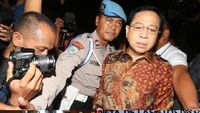 Berita Heboh: Novanto Divonis 15 Tahun, Amien Ramal Anies