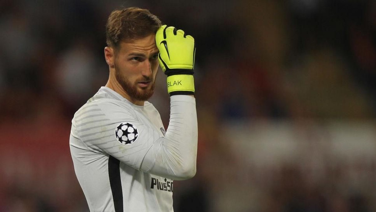 Jan Oblak diminta bertahan di Atletico Madrid (Paolo Bruno/Getty Images)