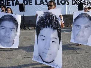 Mahasiswa Meksiko Dilarutkan dalam Cairan Asam