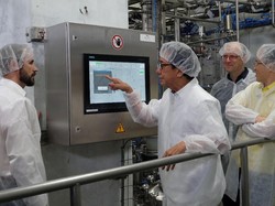 Perluas Pabrik, Sido Muncul Produksi 280 Juta Sachet Jamu per Bulan