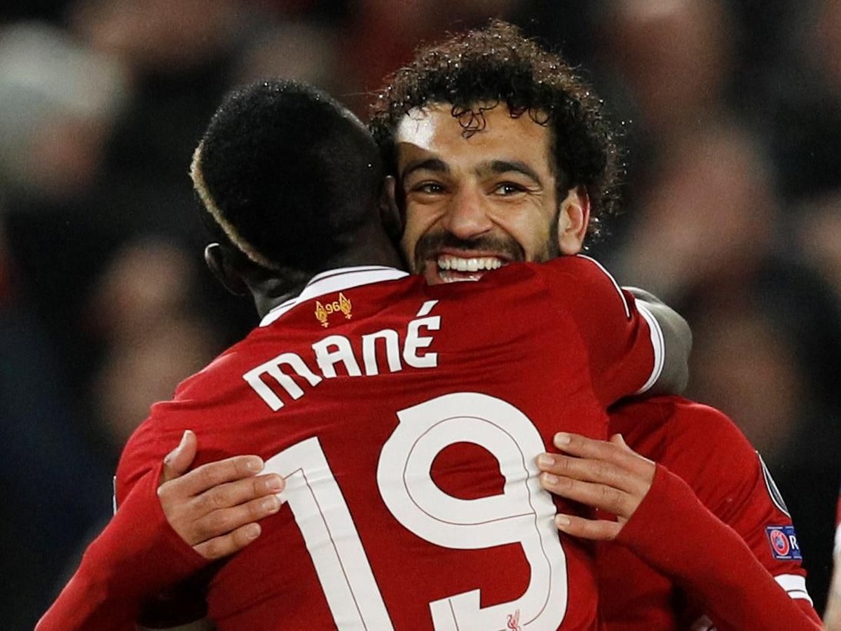 Sadio Mane bersama Mohamed Salah. (Foto: Phil Noble/Reuters)