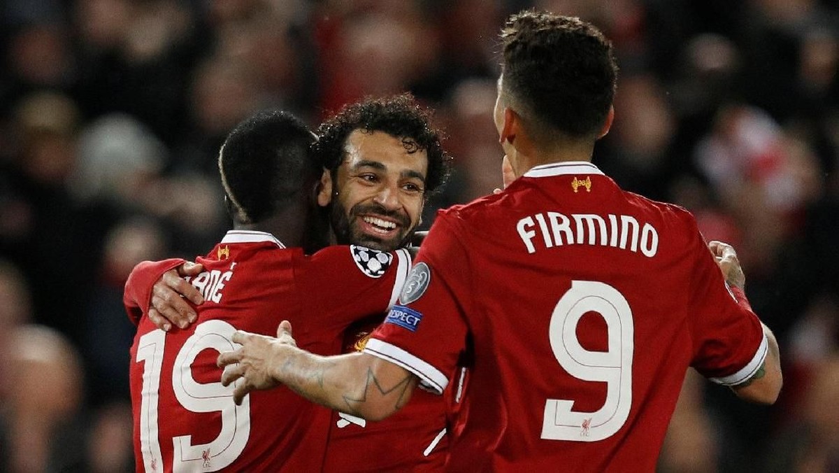 Roberto Firmino, Sadio Mane, dan Mohamed Salah saat Liverpool mengalahkan AS Roma. (Foto: Phil Noble/Reuters)