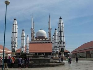 Corona Merebak, Qunut Nazilah Dibacakan Saat Salat Jumat MAJT Semarang Corona Merebak, Qunut Nazilah Dibacakan Saat Salat Jumat MAJT Semarang