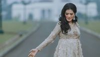 Kahiyang Ayu Dipuji Bumil Cantik Saat Pemotretan Pakai Kain Batik