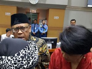 Eggi Sudjana Ancam Pidanakan Menteri Terkait Penipuan Umrah