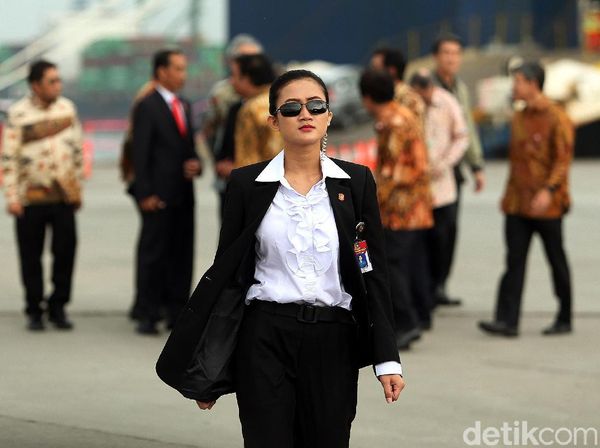 Foto: Ini Jokowis Angels, Paspampres Perempuan yang Kawal Presiden