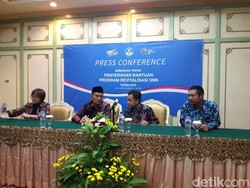 Mendikbud Dorong SMK Punya Pabrik dan Jadi BLUD