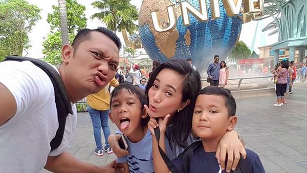 Kebersamaan Bintang Jin dan Jun, Mira Asmara Bersama Buah Hati