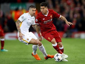 Umpan-Umpan Panjang Liverpool Melukai Roma