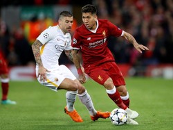 Umpan-Umpan Panjang Liverpool Melukai Roma