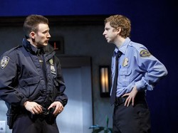 Chris Evans Kini Sibuk dengan Panggung Broadway Lobby Hero