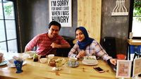 So Sweet! Begini Gaya Makan Hanum Rais dan Rangga Almahendra