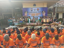 Hasil Tangkapan 12 Hari, Ribuan Botol Miras Berhasil Diamankan