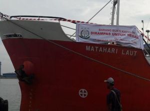 Jaksa Eksekusi Kapal di Batam Terkait Perompakan Tanker Singapura Jaksa Eksekusi Kapal di Batam Terkait Perompakan Tanker Singapura