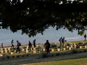 Momen Warga Australia Ziarah ke Turki di Hari Anzac Momen Warga Australia Ziarah ke Turki di Hari Anzac