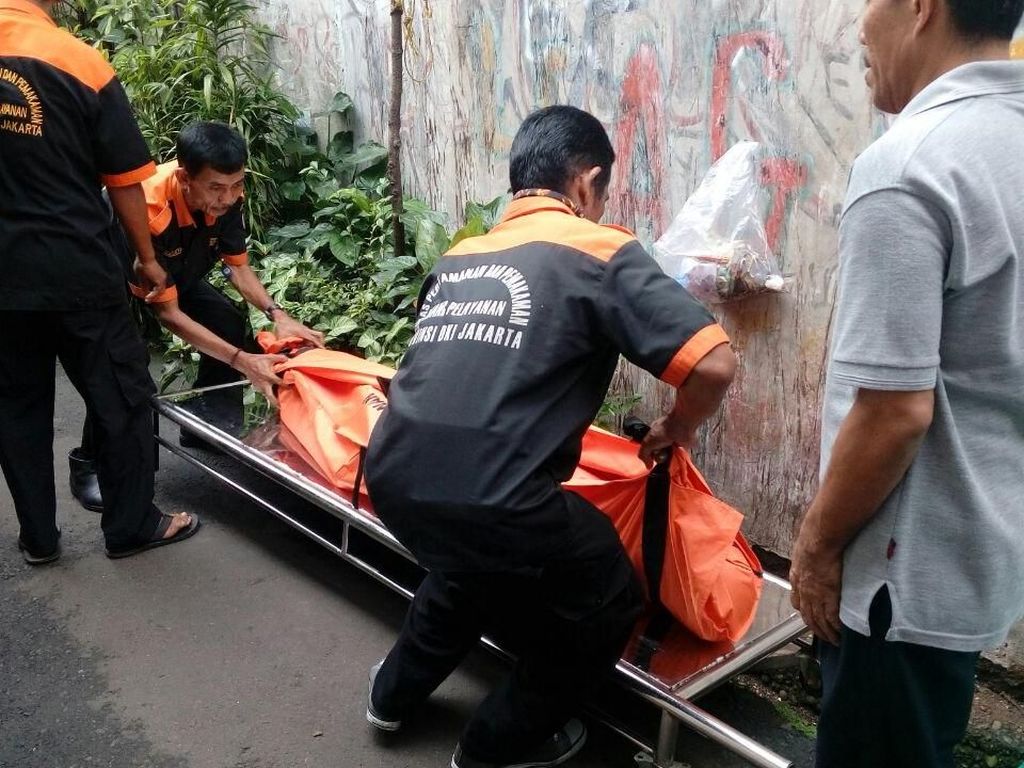 Hendak Cari Kerja, Pria Asal Cirebon Meninggal di Kosan Mampang Hendak Cari Kerja, Pria Asal Cirebon Meninggal di Kosan Mampang