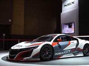 Mobil Balap Honda di Panggung IIMS 2018