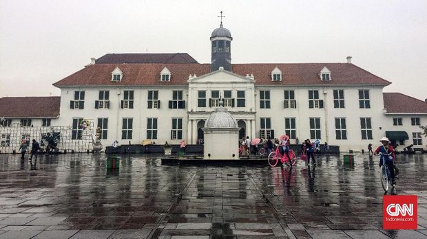 Museum Fatahillah memiliki nama resmi Museum Sejarah Jakarta.
