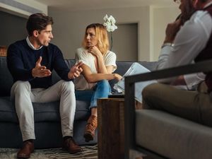 7 Tipe Terapi yang Dapat Membantu Atasi Depresi 7 Tipe Terapi yang Dapat Membantu Atasi Depresi